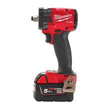 Milwaukee M18FIW2F12 18V Fuel Compact Impact Wrench - 1/2''