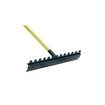 Belle Concrete Rake