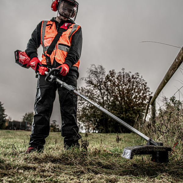 Line Trimmers / Brush Cutters